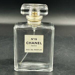 Empty CHANEL N°19 Eau de Parfum with Gold and Clear Accents